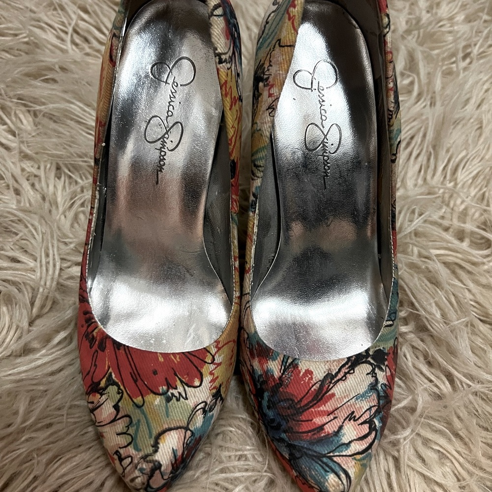 Jessica Simpson Floral Pumps, Size 8